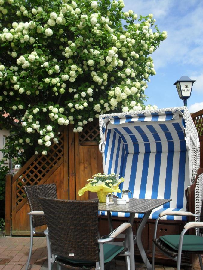 Hotel-Pension Zur Mole Wiek auf Rügen 외부 사진